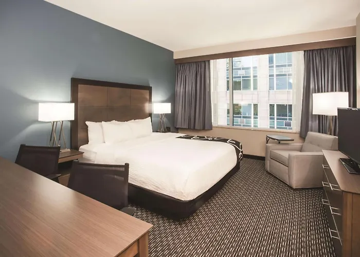 La Quinta & By Wyndham Downtown Hotel Chicago