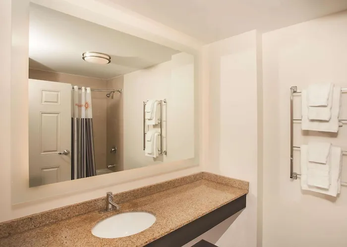 La Quinta & By Wyndham Downtown Hotel Chicago