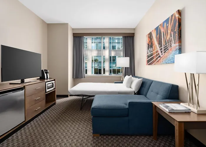 La Quinta & By Wyndham Downtown Hotel Chicago