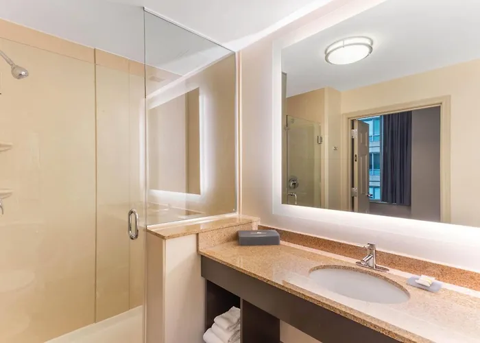 La Quinta & By Wyndham Downtown Hotel 3*