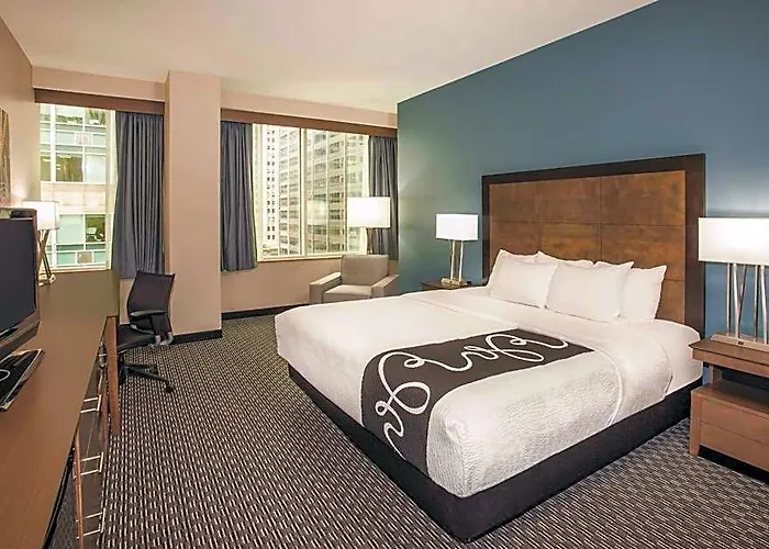 Hotel La Quinta & By Wyndham Downtown 3*