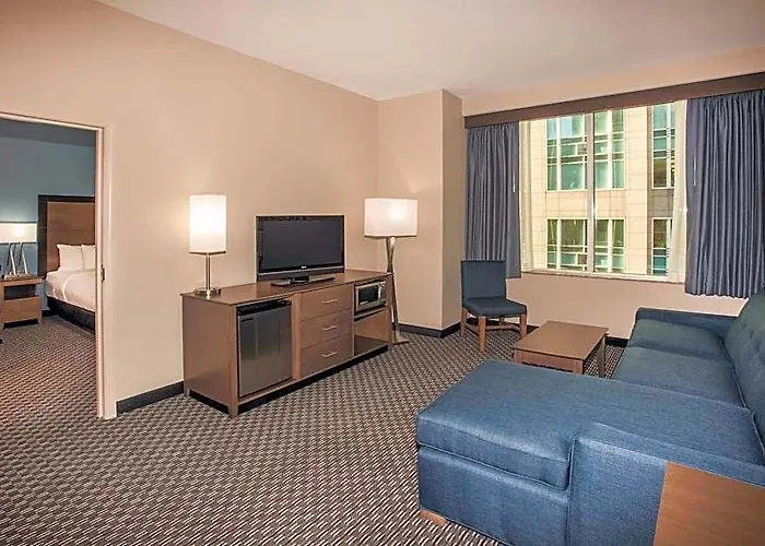 Hotel La Quinta & By Wyndham Downtown Chicago