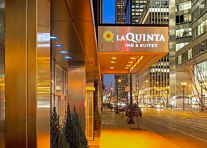 La Quinta & By Wyndham Downtown Hotel