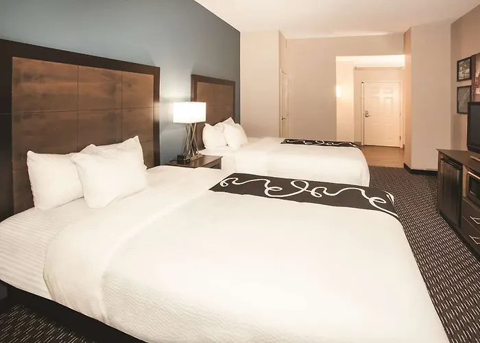 Hotel La Quinta & By Wyndham Downtown 3*