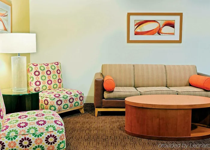 La Quinta & By Wyndham Downtown Hotel 3*